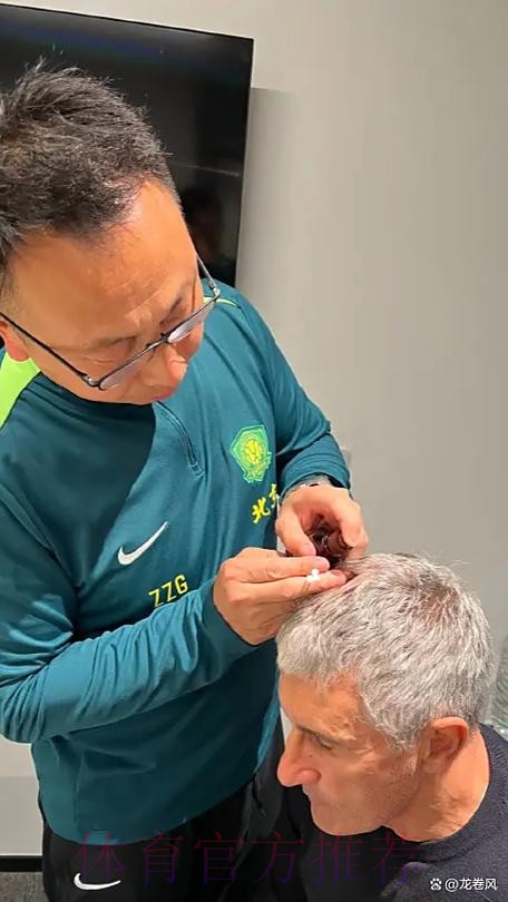 午间新闻速递:早场阿甲闷平 周二友谊赛扛大旗 午间新闻速递:早场阿甲闷平 周二友谊赛扛大旗